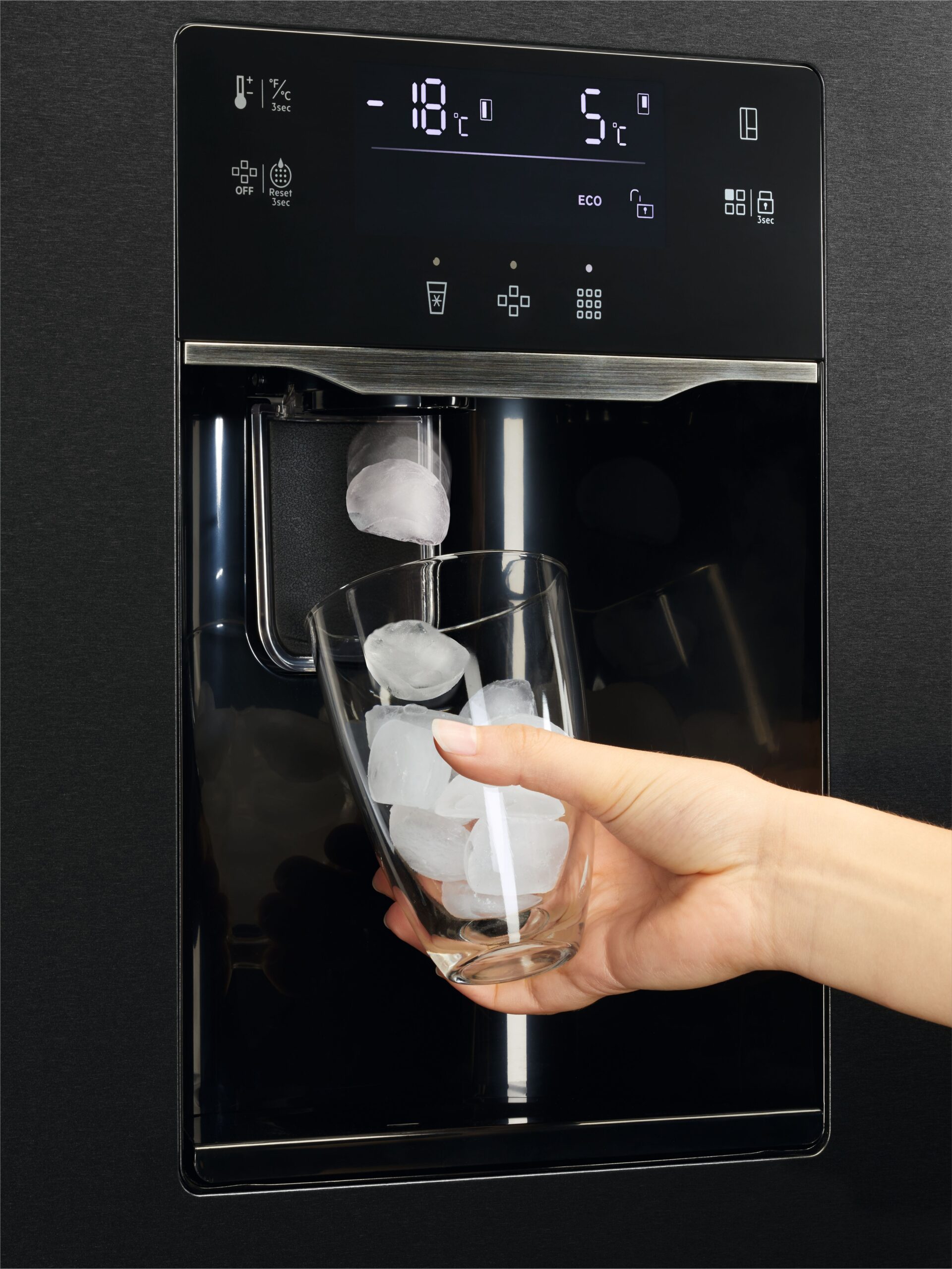 Electrolux Side-by-Side EAL575NWMS – Bild 4