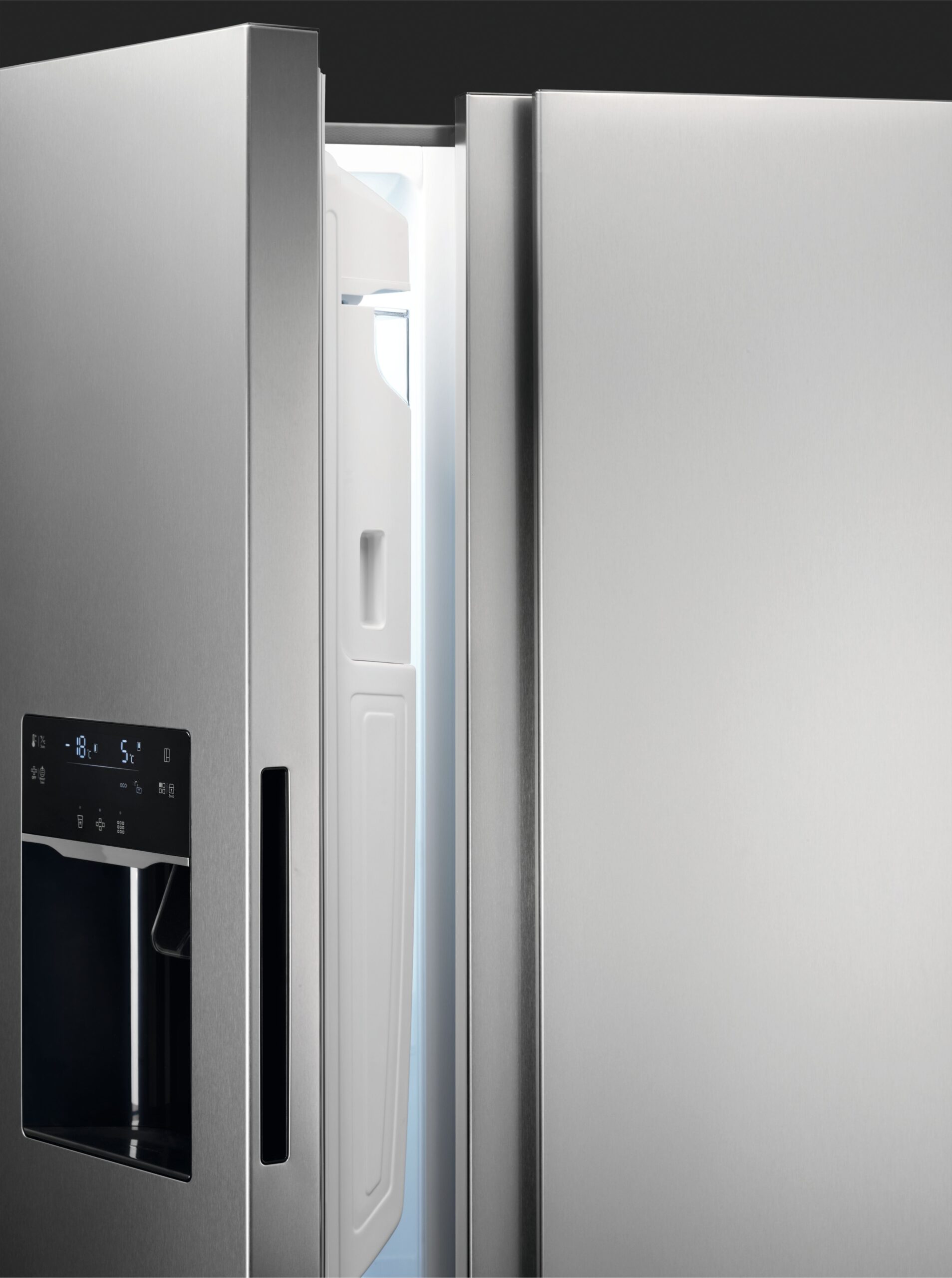 Electrolux Side-by-Side EAL575NWCN – Bild 4