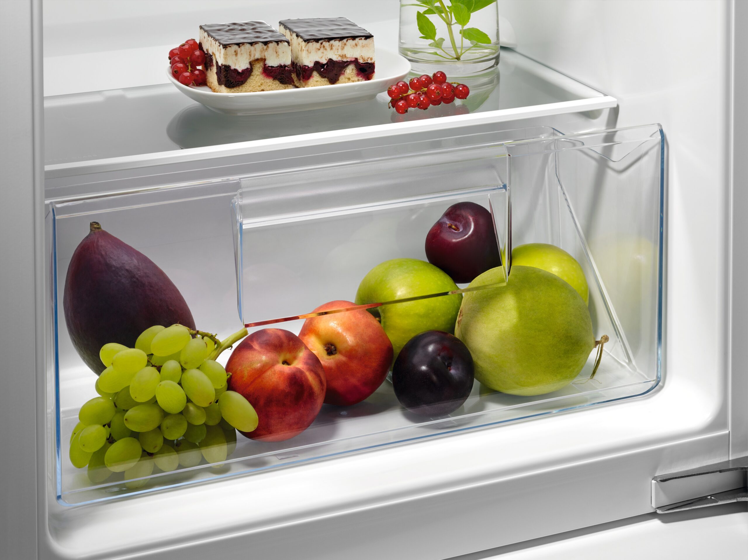 AEG Kühlschrank AIK1344L – Bild 2